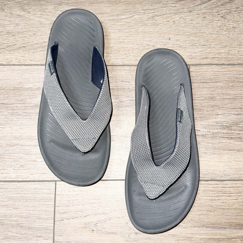 HEY DUDE men's gray Milo flip flop thong sandals 10